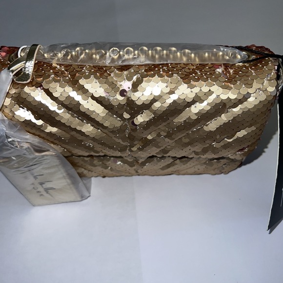 Nicole Miller Gold Mermaid Sequin Chain Strap Crossbody Small Bag Purse NWT - Picture 7 of 14